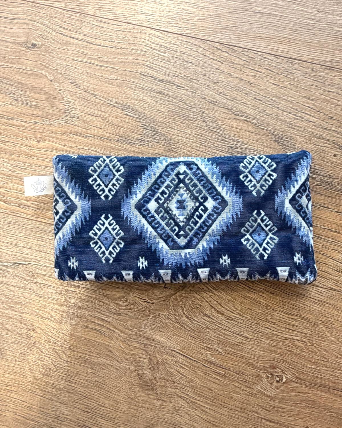 Coussin pour les yeux bleu motif graphique