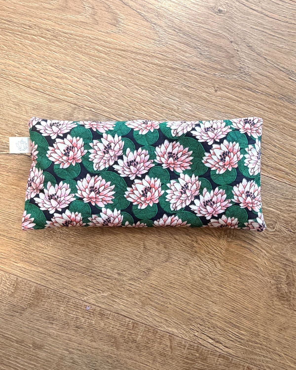 Coussin pour les yeux motif lotus cousu main